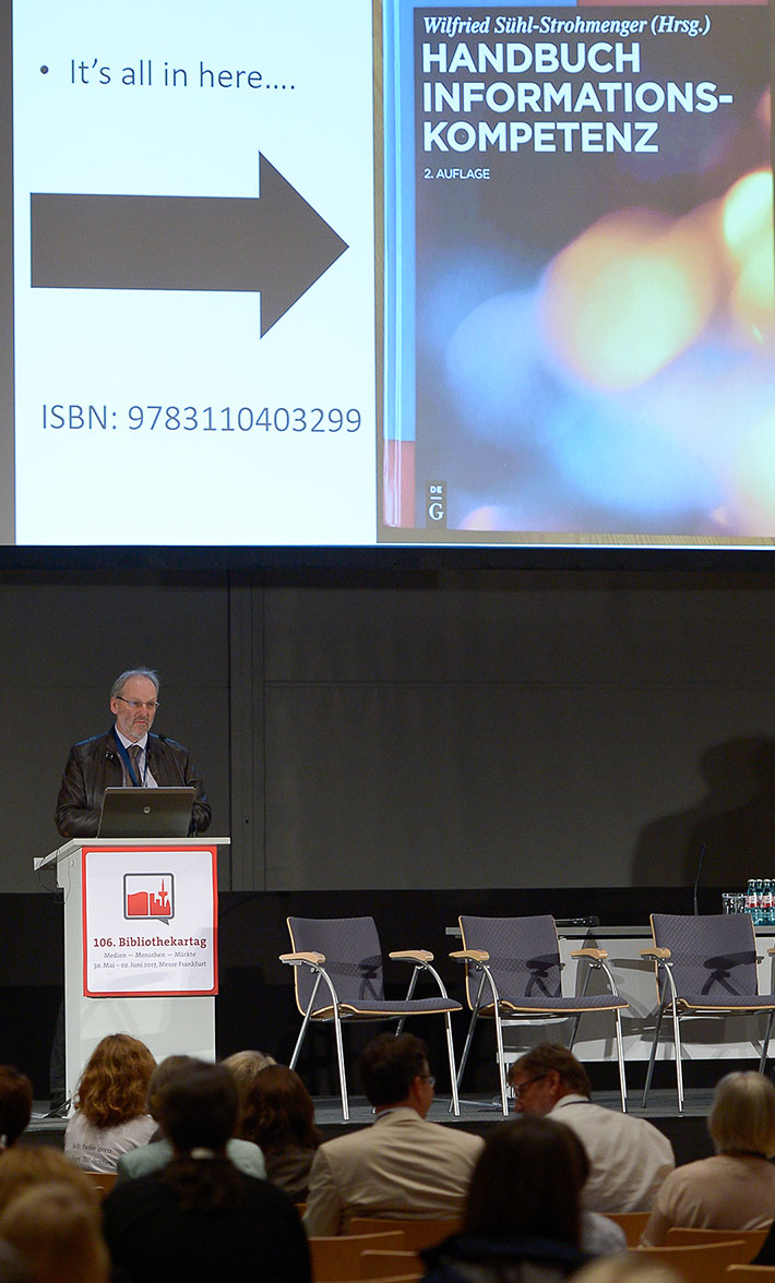 Abb.: Geoff Walton referiert bei der Invited Session