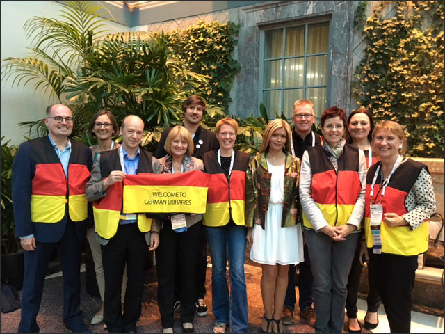 Fig. 1: German delegation at the ALA International Reception in Chicago.